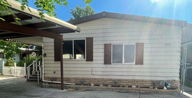 property at 1272 Kingslane Ct
