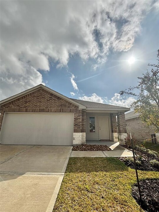 2422 Hartsel Frst Trl in Spring, TX - Building Photo