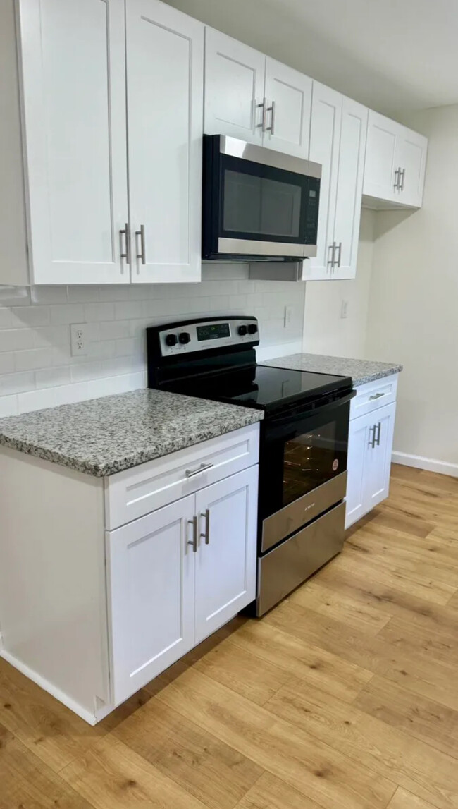 10 Richards Ct in La Marque, TX - Building Photo - Building Photo