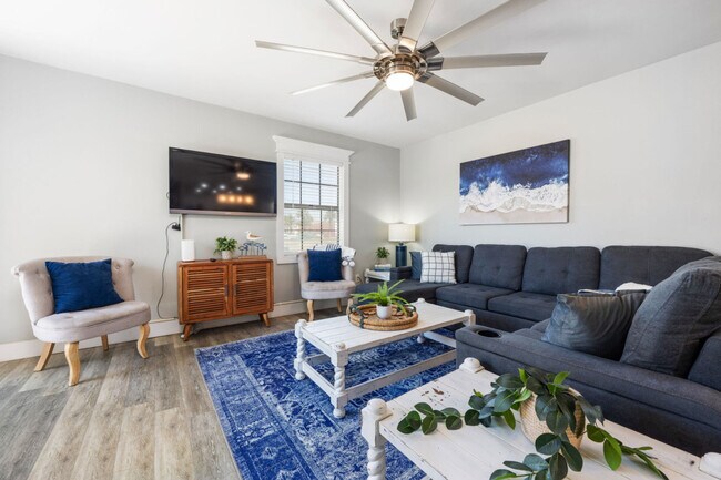 17462 Front Beach Rd in Panama City Beach, FL - Foto de edificio - Building Photo