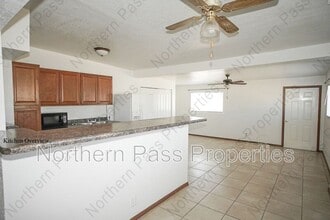 8300 Mt Everest Dr in El Paso, TX - Building Photo - Building Photo