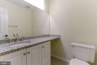 10484 Parthenon Ct in Bethesda, MD - Building Photo - Building Photo