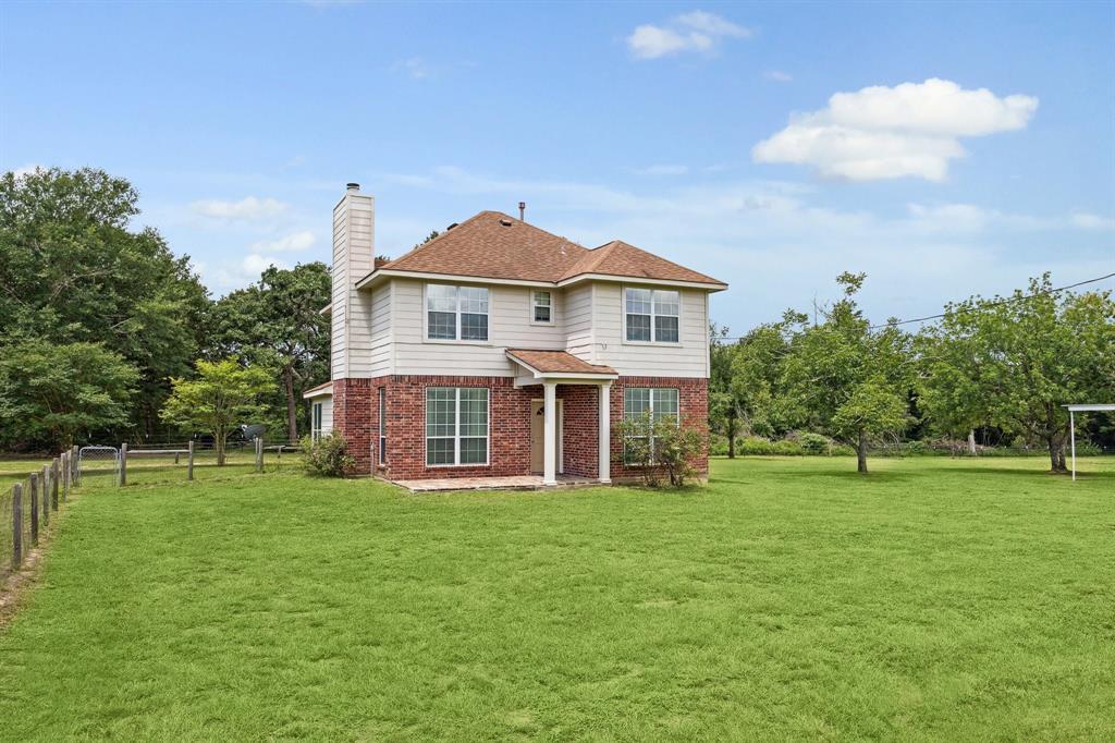 1083 Old Hwy 36 in Bellville, TX - Building Photo