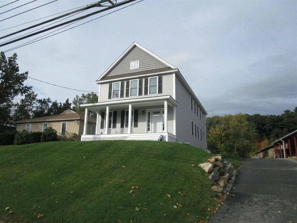 448 Daniel Webster Hwy in Merrimack, NH - Building Photo