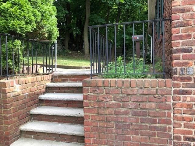 49 Congers Rd in New City, NY - Building Photo - Building Photo