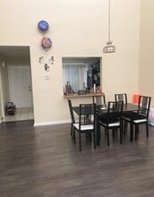 510 Lakeview Dr E, Unit 510 in Royal Palm Beach, FL - Building Photo - Building Photo