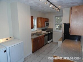 6 Lincoln Ave in Somerville, MA - Building Photo - Building Photo