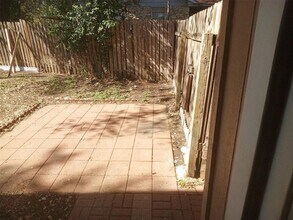 907 Sirocco Dr in Austin, TX - Building Photo - Building Photo