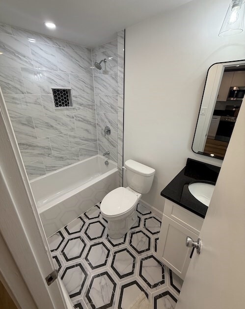 10 Colonial Dr in Andover, MA - Building Photo - Building Photo