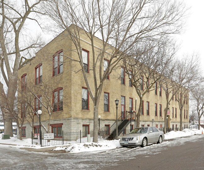 653 Artist Lofts in St. Paul, MN - Foto de edificio - Building Photo