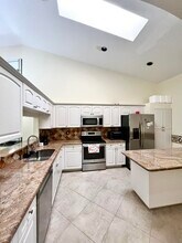 8195 Vía Bella in Boca Raton, FL - Building Photo - Building Photo