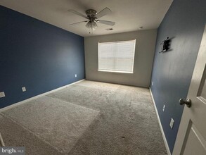 115 Kramer Ct in Florence, NJ - Building Photo - Building Photo