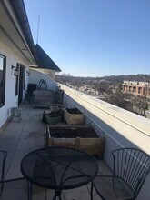 715 Hill St, Unit 302 in Madison, WI - Building Photo - Building Photo