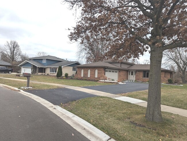 property at 71 Ruggles Ct