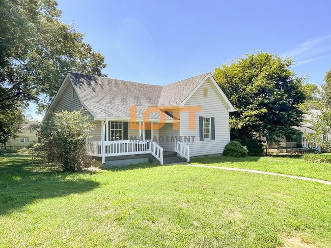 129 4th St in Greenville, SC - Building Photo - Building Photo