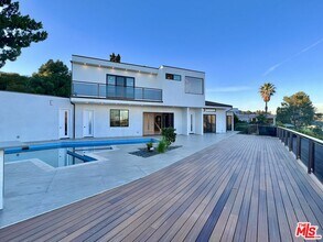 2260 Apollo Dr in Los Angeles, CA - Building Photo - Building Photo