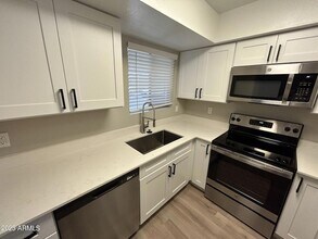 8550 E McDowell Rd, Unit 2 in Scottsdale, AZ - Building Photo - Building Photo