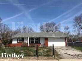 4420 Santa Fe Ct in Indianapolis, IN - Building Photo