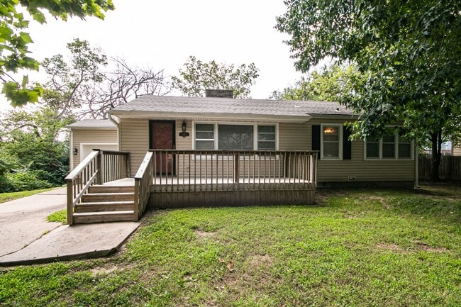 1411 Vista Ln in Manhattan, KS - Building Photo - Building Photo