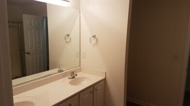 3938 Parkview Ct in Winston-Salem, NC - Building Photo - Building Photo