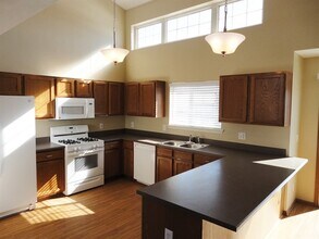 7063 Equestrian Cir in Loves Park, IL - Building Photo - Building Photo