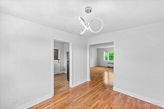 2727 W Berwyn Ave in Chicago, IL - Building Photo - Building Photo