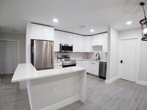 141 NE 183rd Ter, Unit 141 A in Miami, FL - Building Photo - Building Photo