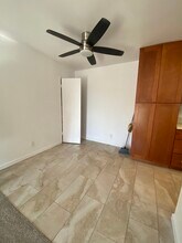 9454 Twin Trails Dr, Unit 202 in San Diego, CA - Foto de edificio - Building Photo