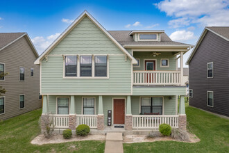 The Reserve at College Station in College Station, TX - Building Photo - Building Photo