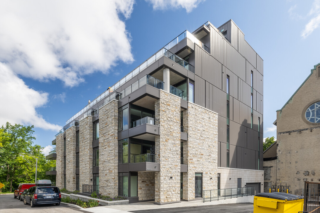 Stone Abbey in Ottawa, ON - Building Photo