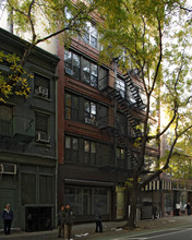 17-19 Bleecker St in New York, NY - Building Photo - Building Photo