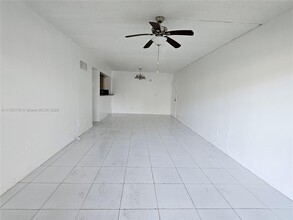 5981 Washington St in Hollywood, FL - Building Photo - Building Photo