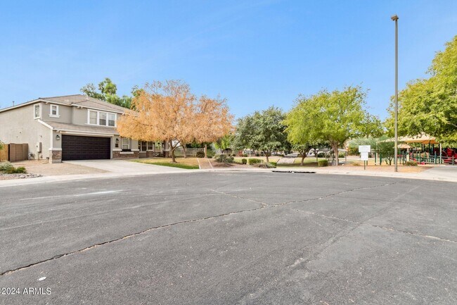 2537 E Ivanhoe Ct in Gilbert, AZ - Building Photo - Building Photo