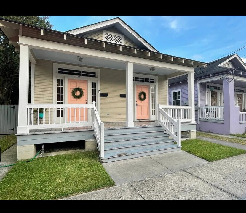 120 N Hennessey St in New Orleans, LA - Building Photo