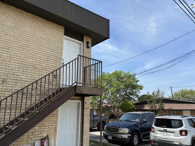 property at 705 Bustamante St