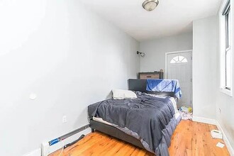 72 De Sales Pl in Brooklyn, NY - Building Photo - Building Photo