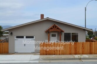 1622 La Salle Ave in Seaside, CA - Building Photo - Building Photo