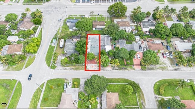 12615 E Randall Park Dr in Miami, FL - Building Photo - Building Photo