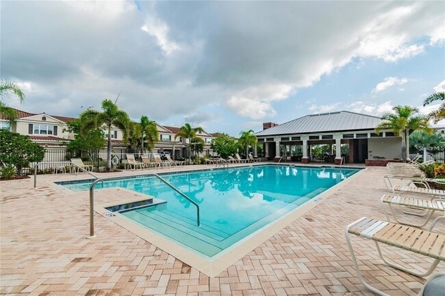 519 53rd Ave N in St. Petersburg, FL - Building Photo - Building Photo