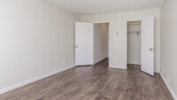 Woodridge Apartments in Northridge, CA - Foto de edificio - Interior Photo