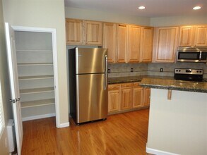 7626 E Cholla Overlook Dr in Tucson, AZ - Foto de edificio - Building Photo