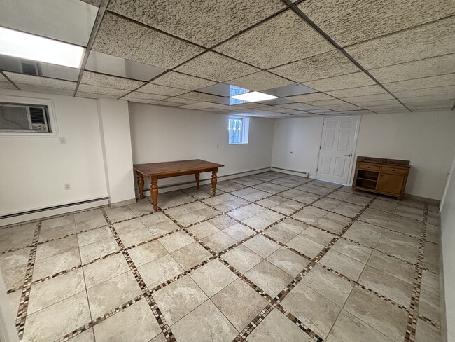 103 Maitland Pl, Unit 1 in Garfield, NJ - Foto de edificio - Building Photo