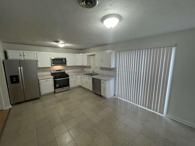 121 Scenic Pk Pl in Bristol, VA - Building Photo - Building Photo