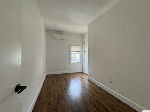 60 Jordan Ave, Unit 2 in Jersey City, NJ - Building Photo - Building Photo