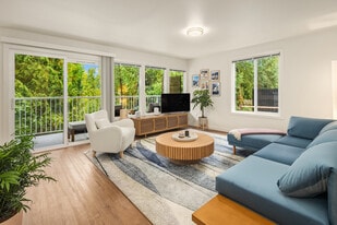 Wildwood Apartments in Issaquah, WA - Building Photo