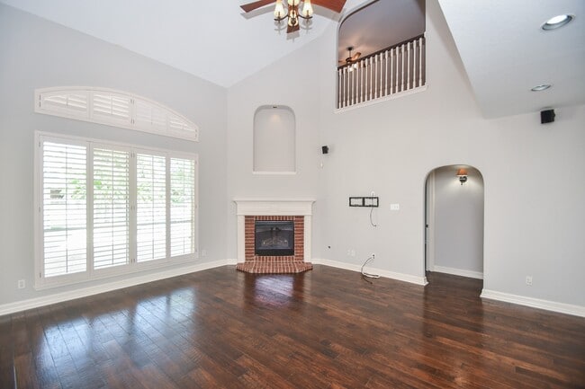 22402 Caroline Chase Ct