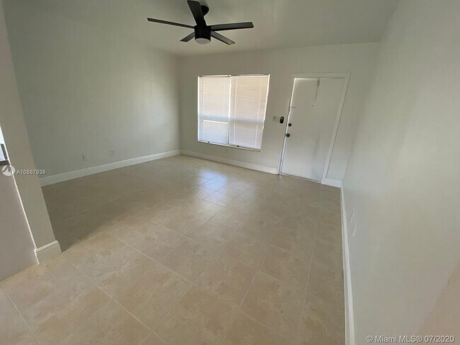 2206 Fillmore St-Unit -3 in Hollywood, FL - Building Photo - Building Photo
