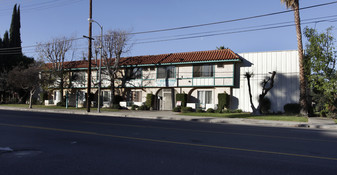 Reseda Vista Apartments