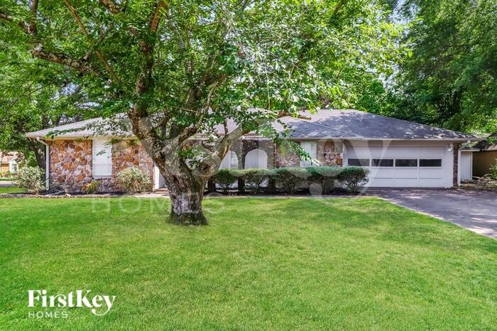 5783 Montpelier Dr in Bartlett, TN - Foto de edificio