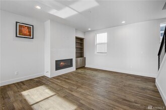7741 15th Ave NW in Seattle, WA - Building Photo - Building Photo